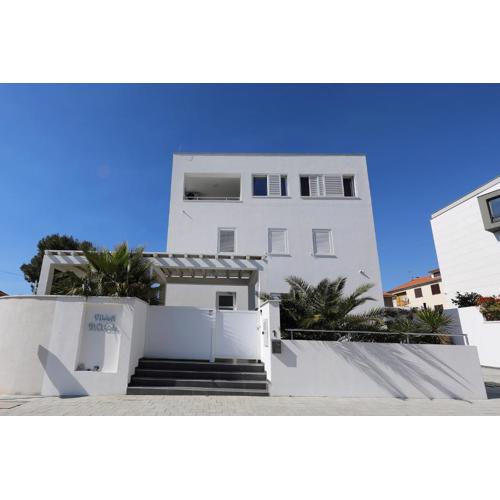 Villa DOEL