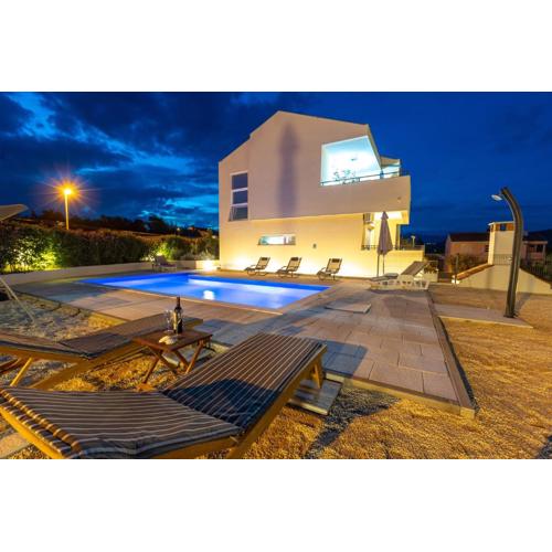 VILLA DONNA
