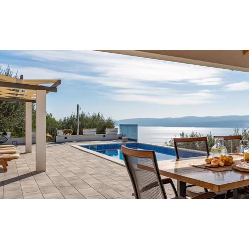 Villa Dream with private pool, 2 bedrooms with en-suite bathrooms, sea view