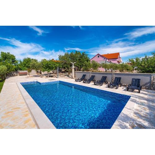 Villa Eagle