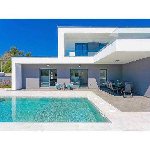 Villa Ella Premantura by Interhome