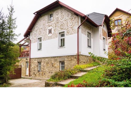 Villa Emausy