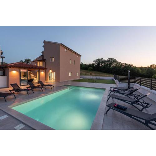 Villa Emi