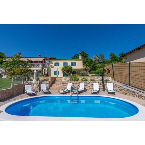 Villa Emma, a charming villa in an idyllic location ner the sea