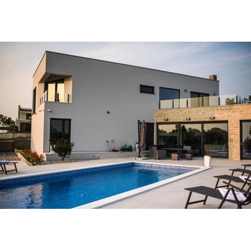 Villa EmMa Istria in Central Istria with sea view, pool heating and underfloor heating