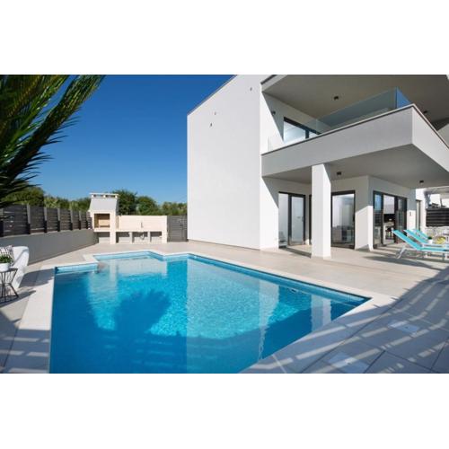 Villa Fasana-Apartment 1 by Vivi Rent