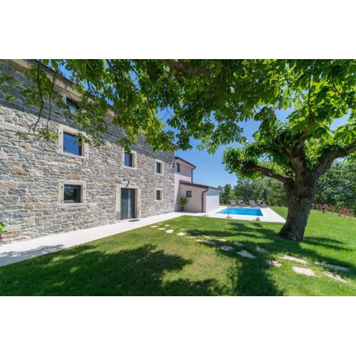 VILLA FIORE