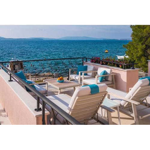 Villa Flores Adriatica
