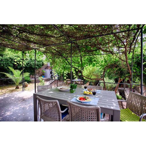 Villa Franca - with private garden, near beach