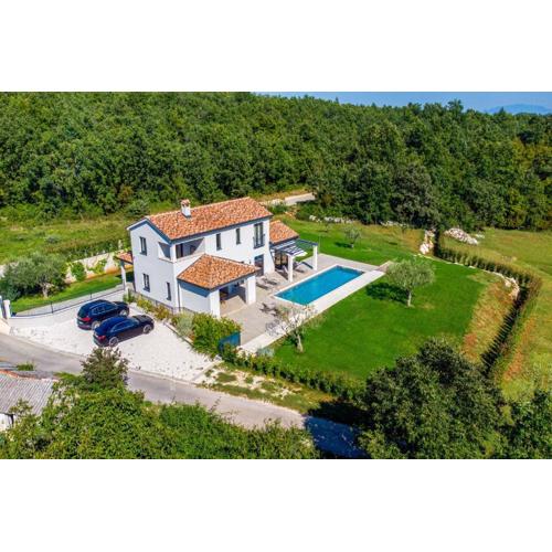 Villa Frida in Vizinada, Poreč by Istrabook