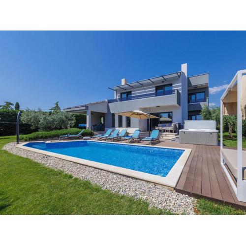 Villa Grande by Interhome