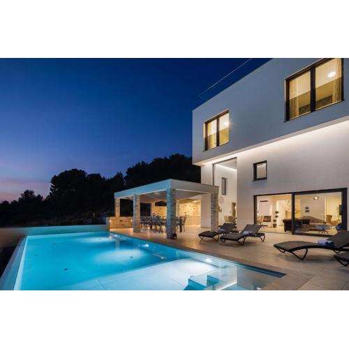 Villa GRC