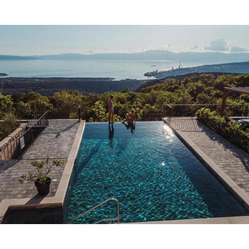 Villa Green Garden Heated Infinity Pool, Jacuzzi, Sauna and Panoramic Sea View