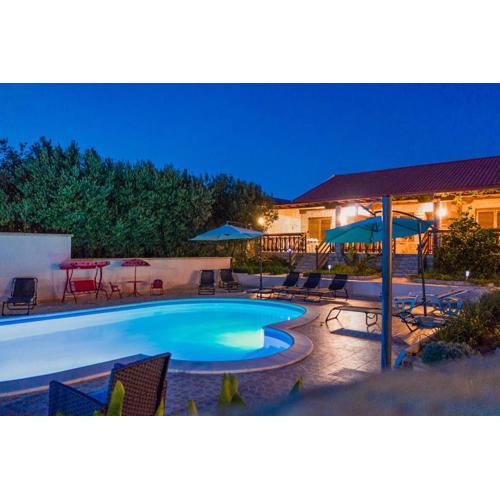 Villa Green Oasis