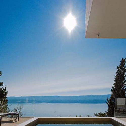 Villa Gust with heated pool, jacuzzi, sauna and cinema
