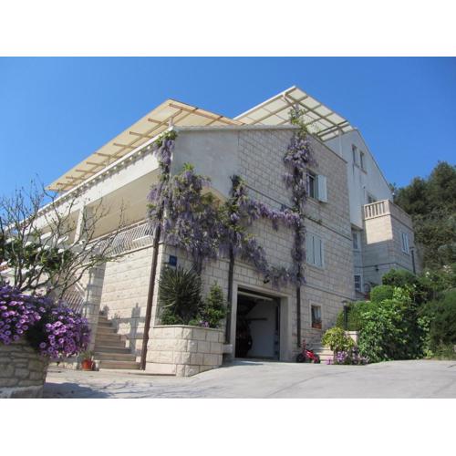 Villa Hela