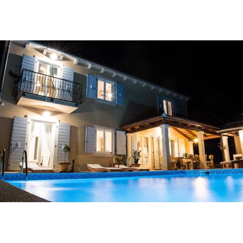 Villa Histria Relax for 8 people in Central Istria with sea view and children playground