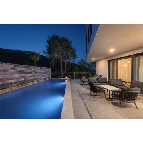 Villa in Istria with Heated Pool and 3 Bedrooms