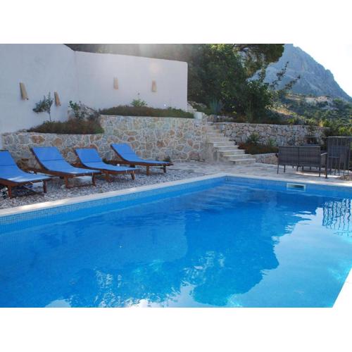 Villa in Podgora with heated pool