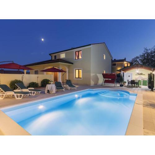 Villa in Vodnjan with Private Swimming Pool