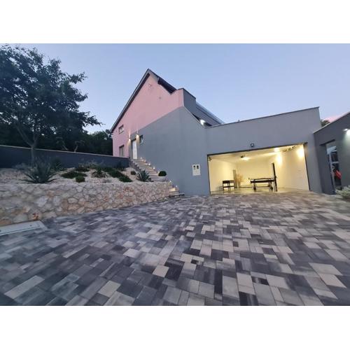 Villa I&N