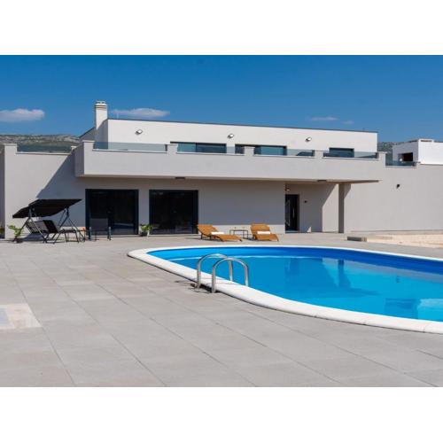 Villa Infinity