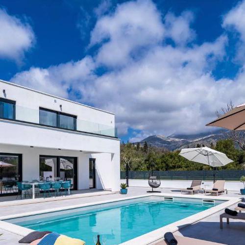 Villa Invigo - Brand New Private Pool Villa
