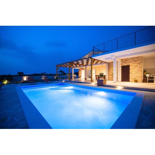 Villa Iva with heated pool