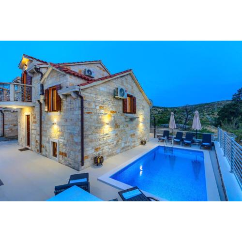 Villa Izabela with private pool and beautiful view