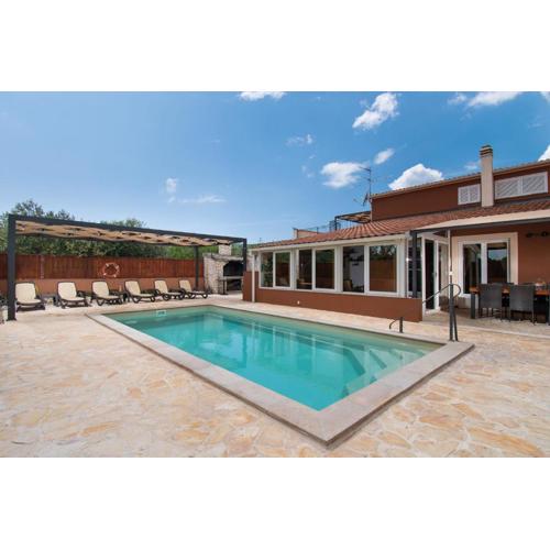 Villa Jakov