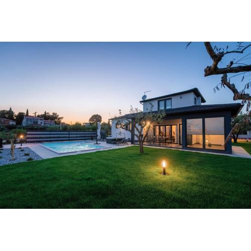Villa Jasminka Mit Pool Und Jacuzzi
