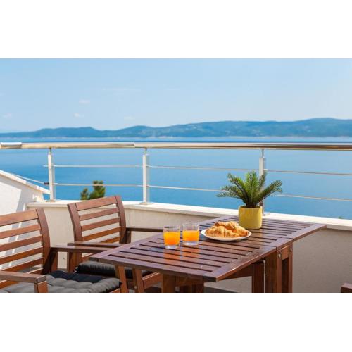 Villa Jolara With Heated Pool - Deluxe Apartments 4 & 19