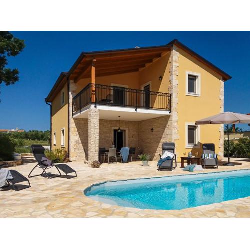Villa Jomi