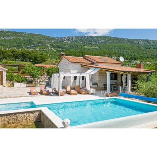 Villa Jure