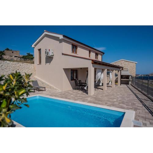 Villa Kamia with private heated pool and electric vehicle adapter