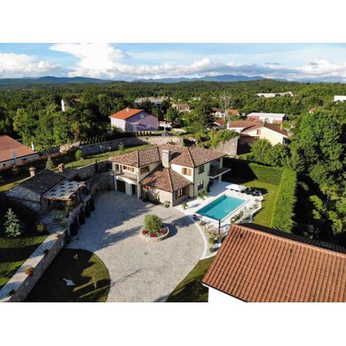 Villa Karla in Mučići - Haus für 6-8 Personen