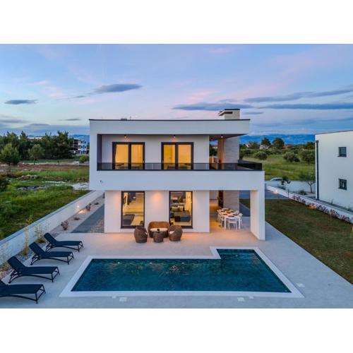 Villa Karlo ZadarVillas