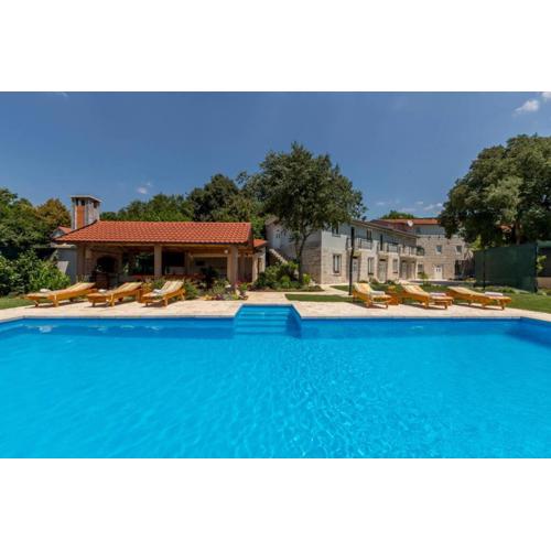Villa KATA