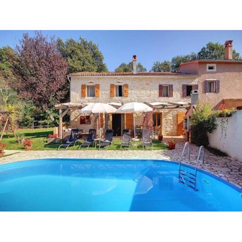 Villa Katherine with Pool and Game Room