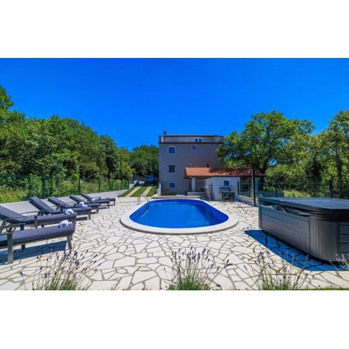 Villa Kelava