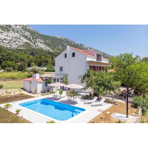Villa Knez