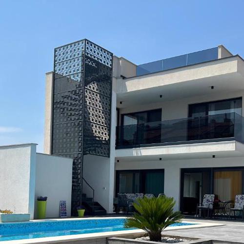 Villa Korina , Pomer