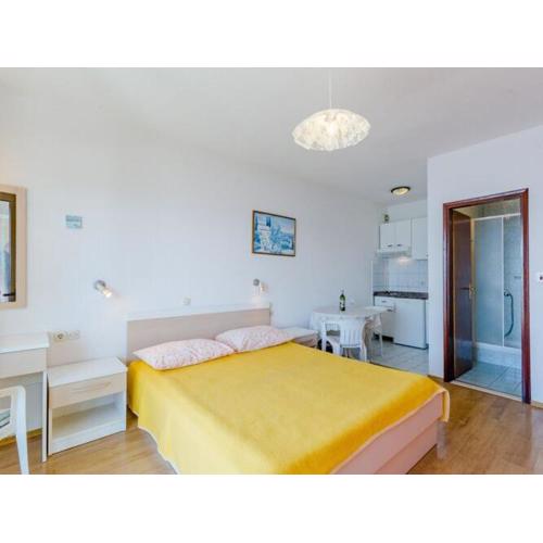 Villa Kosa - Studio Apartment with Balcony and Sea View