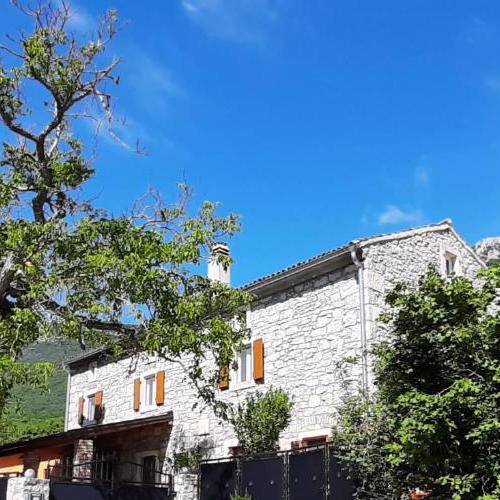 Villa Kozljak, for 10 people, pool