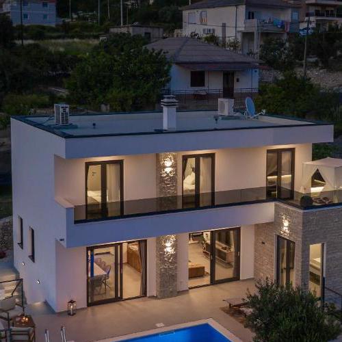 Villa La Familia