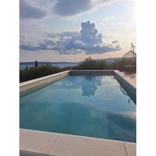 Villa La mia Ivana with pool and view