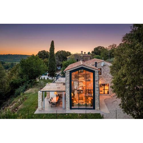 Villa La Vinella with heated pool