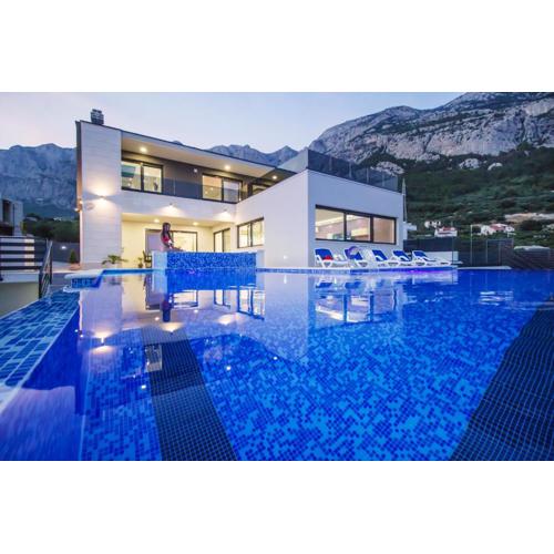 Villa Lacus