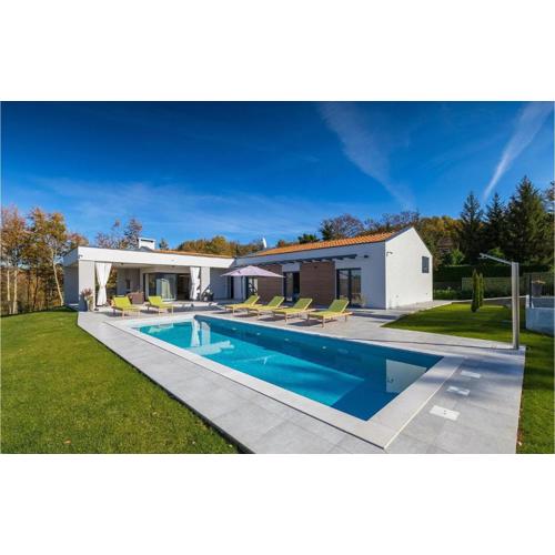 Villa Lara Baksi