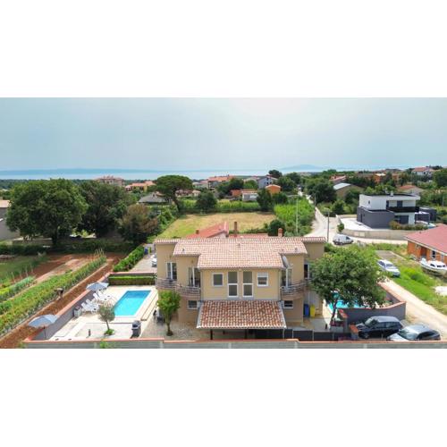 Villa Lara II with private pool